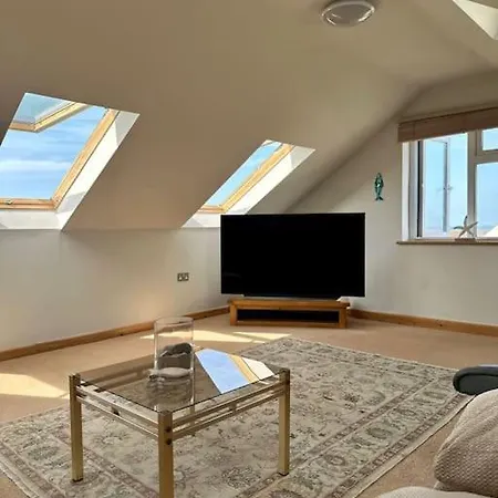 The Surf House Holiday home Bude