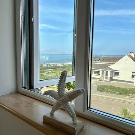 The Surf House * Bude
