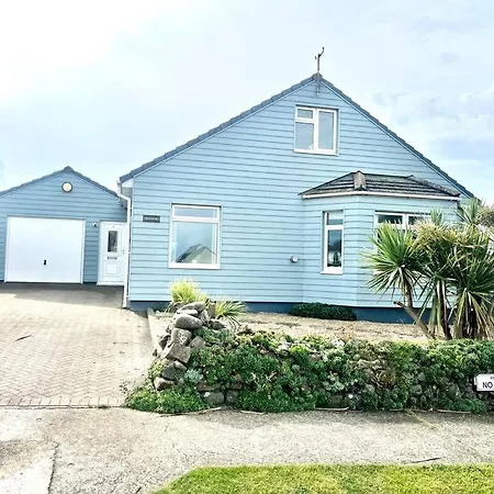 The Surf House Holiday home